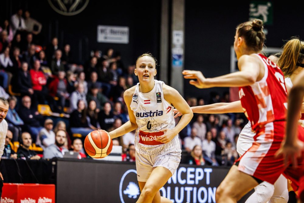 Sina Höllerl beim Qualifikationsspiel der Damen-EM gegen Kroatien im Wiener Hallmann Dome.