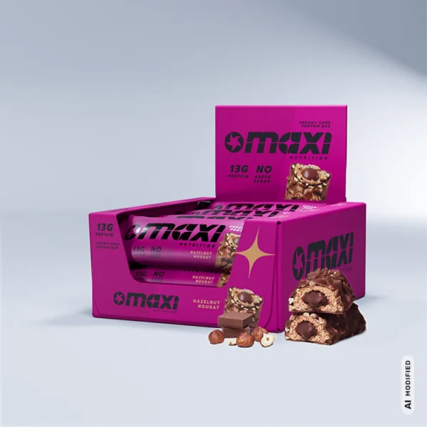 MaxiNutrition Creamy Core Protein Bar Hazelnut Nougat – geöffnete Displaybox mit mehreren Riegeln