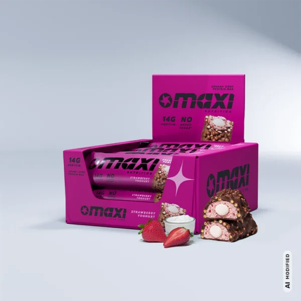 MaxiNutrition Creamy Core Protein Bar Strawberry Yoghurt – geöffnete Displaybox mit mehreren Riegeln