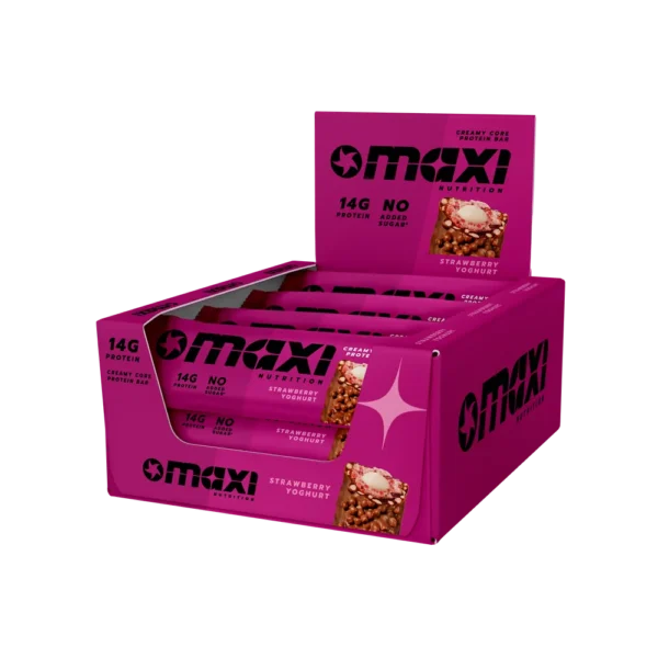 MaxiNutrition Creamy Core Protein Bar Strawberry Yoghurt – geöffnete Displaybox mit mehreren Riegeln freigestellt